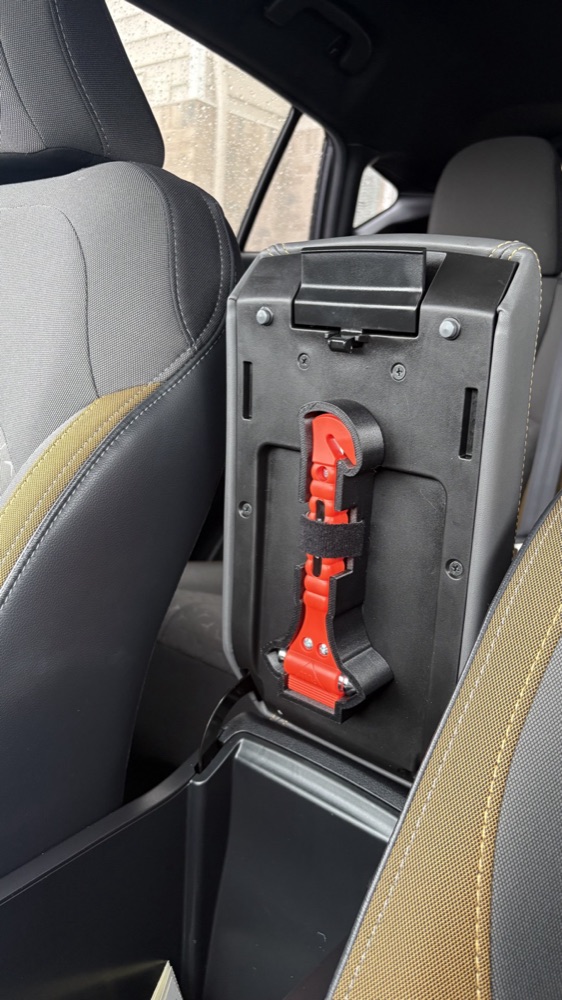 Subaru Crosstrek Cam Kırıcı Tutucusu