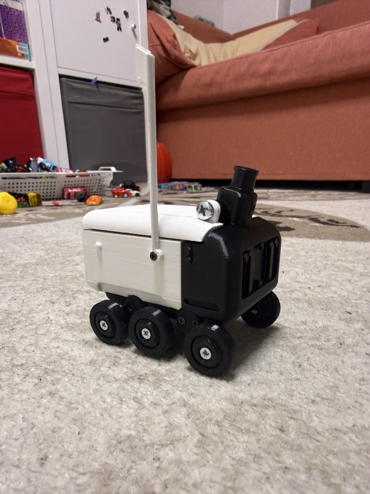 Teslimat Robotu Oyuncağı (Antenli, Lastikli Tekerlekli, Vidalı Montaj)