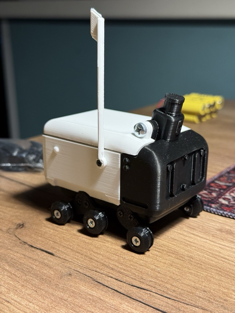 Teslimat Robotu Oyuncağı (Antenli, Lastikli Tekerlekli, Vidalı Montaj) görsel 2