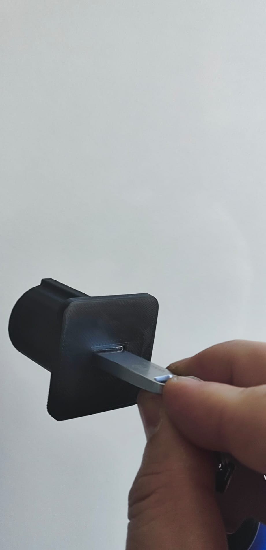 Suzuki Vitara Ön Konsol USB Yuvası (İki Parça) görsel 2
