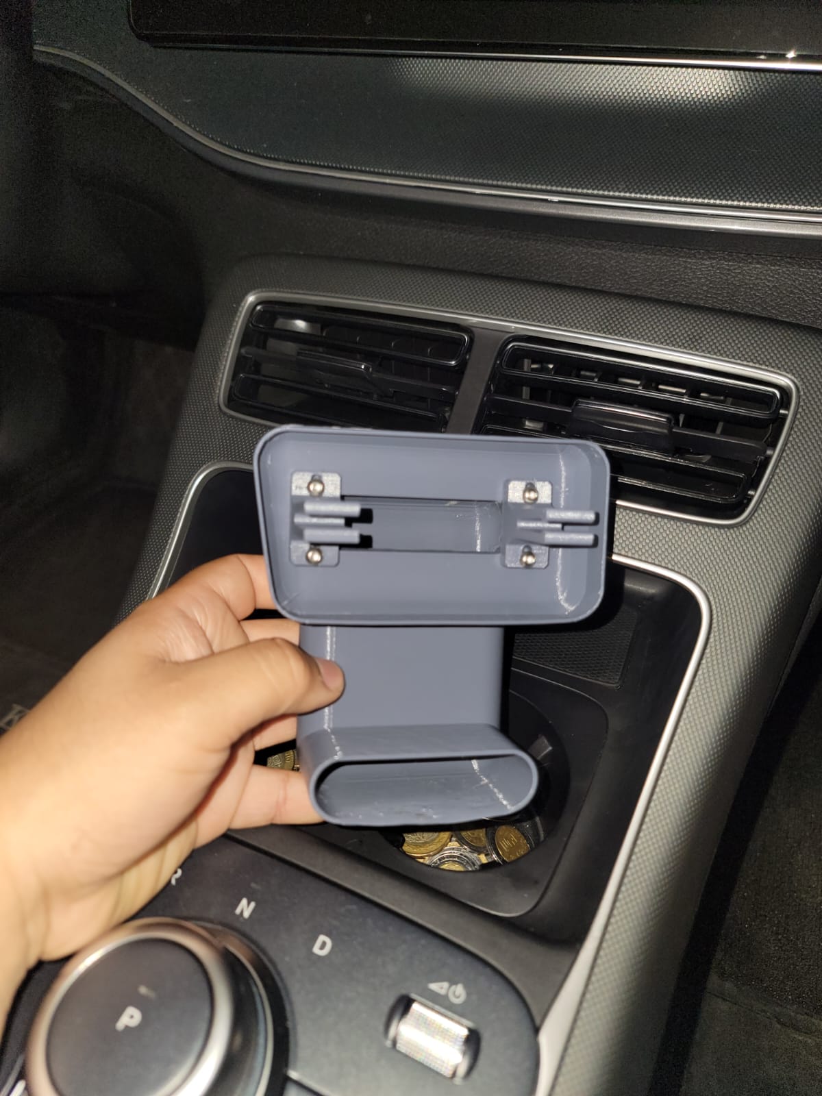 BYD King Kablosuz Şarj Telefon Soğutucu Kanalı