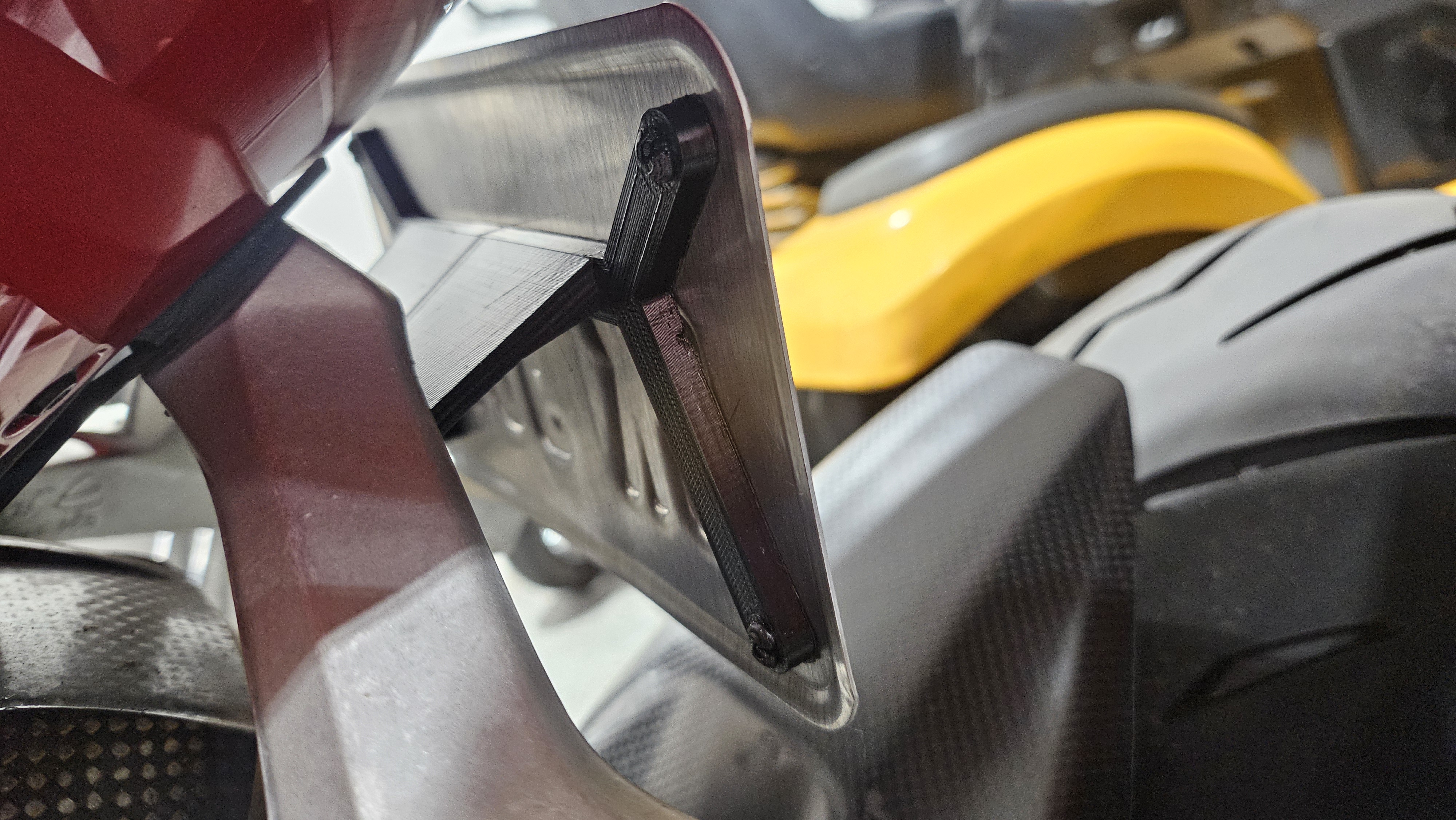 Ducati Panigale 1199S (2012) Plaka Tutucu görsel 3