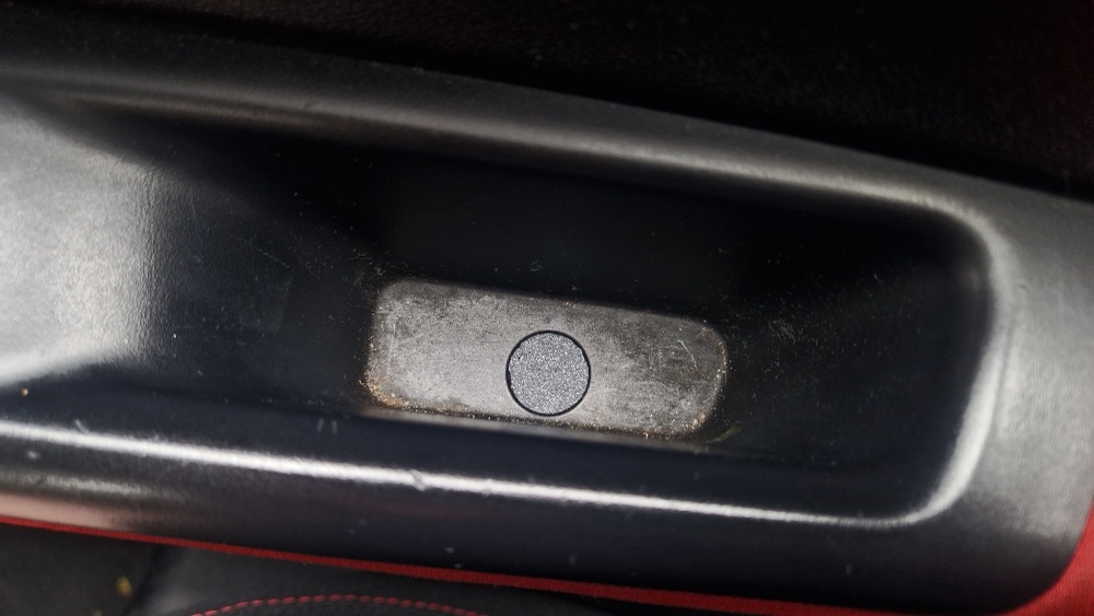 Hyundai i20 Kapı Paneli Vida Kapağı görsel 3