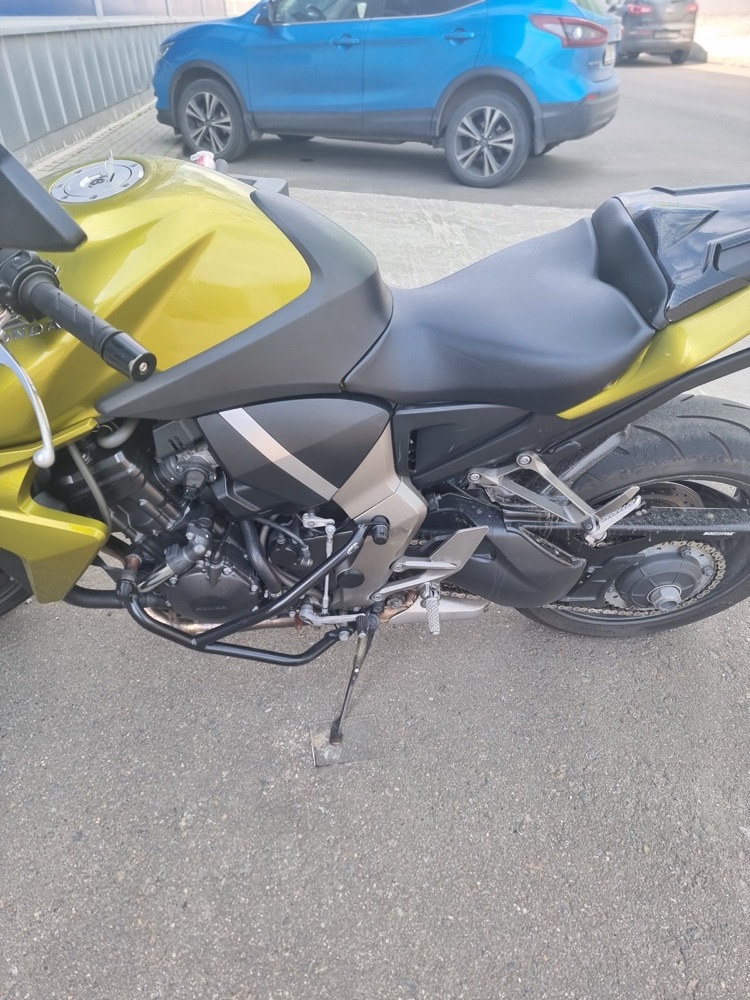 Honda CB1000R Şase Kapak Parçası görsel 3