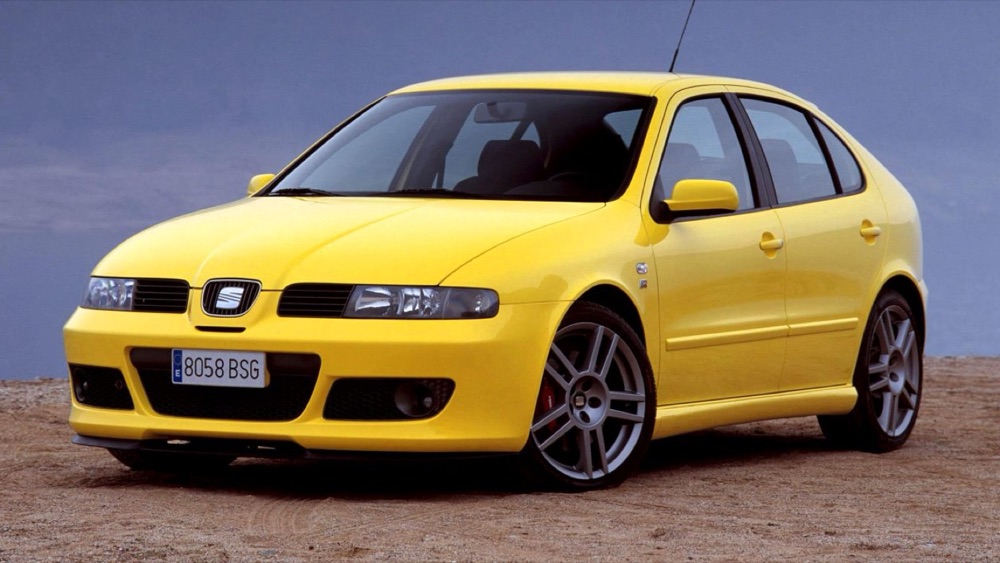 Seat Leon Cupra R Ön Izgara Rozeti