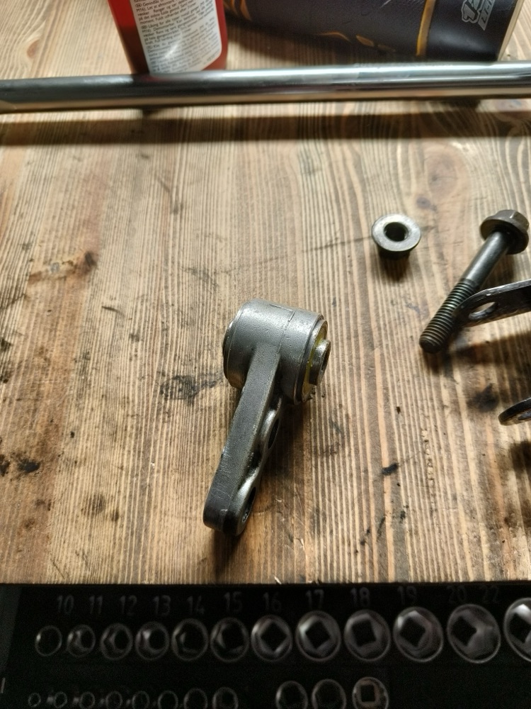 Volvo P2 Alt Motor Tork Takozu Burcu (V70/XC70/S60) görsel 2