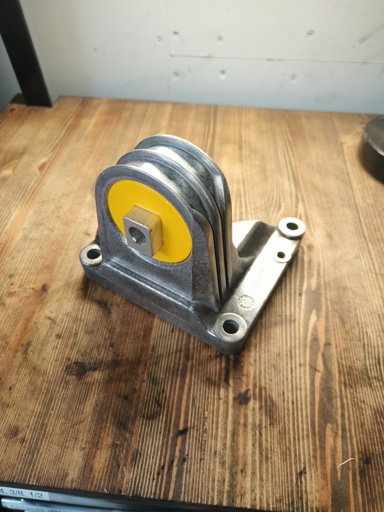 Volvo P2 Üst Motor Tork Takozu Burcu görsel 2