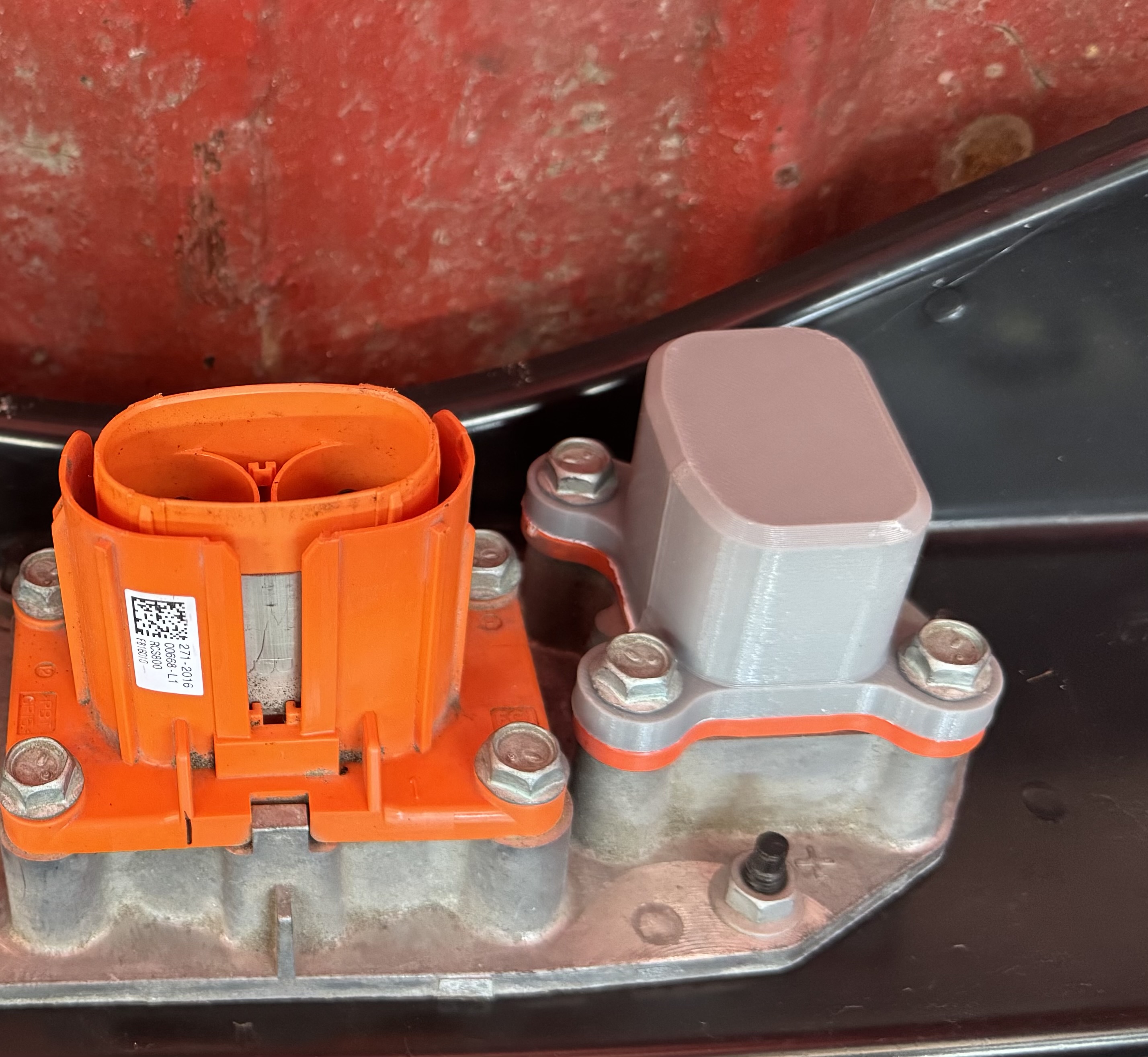 Nissan Leaf Batarya PTC Konnektör Kapağı görsel 2