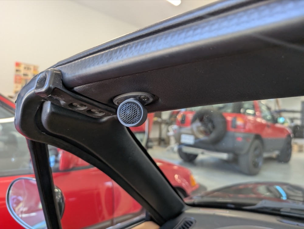 Mazda Miata NA Güneşlik Bölgesi Tiz Hoparlör Montajı