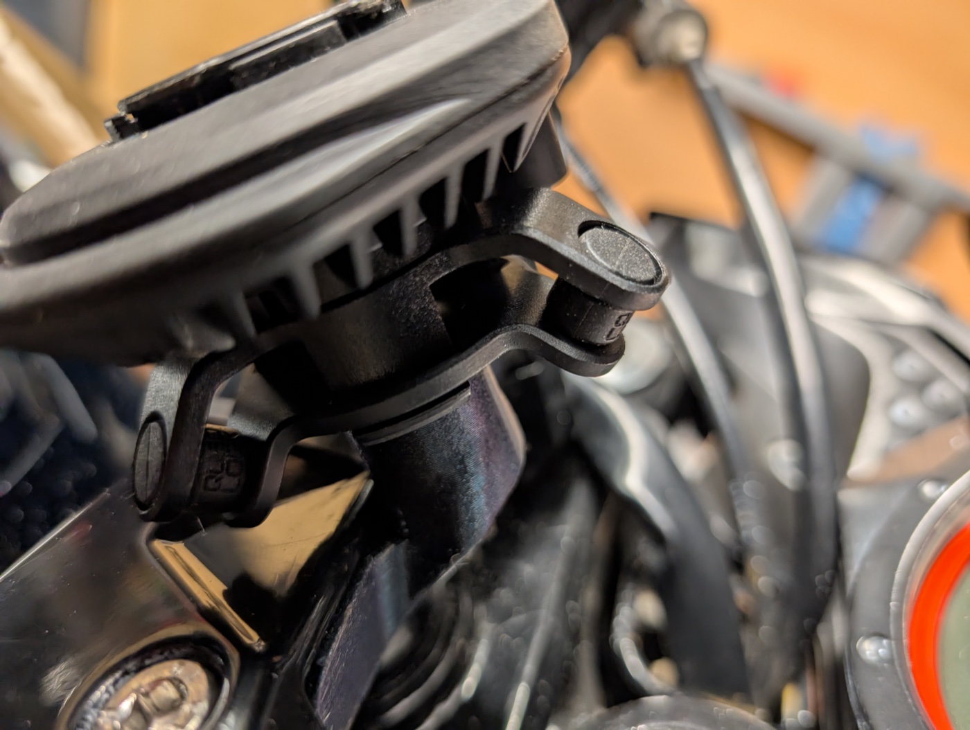Kawasaki Z750 (2004-2006) Gidon Telefon Tutucu Braketi (Quad Lock Uyumlu) görsel 2