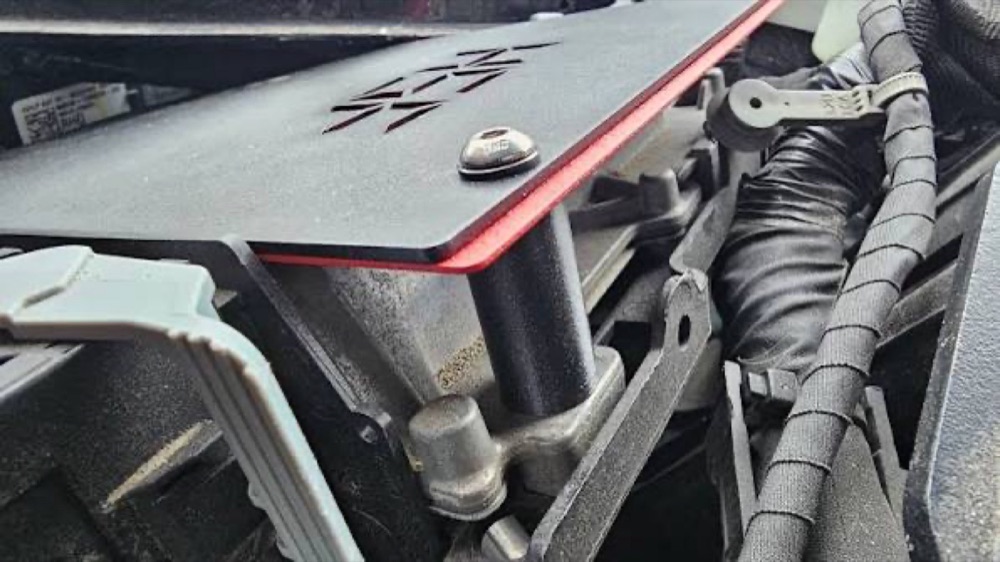 Ford Explorer ST ECU Kapağı Ara Parçası
