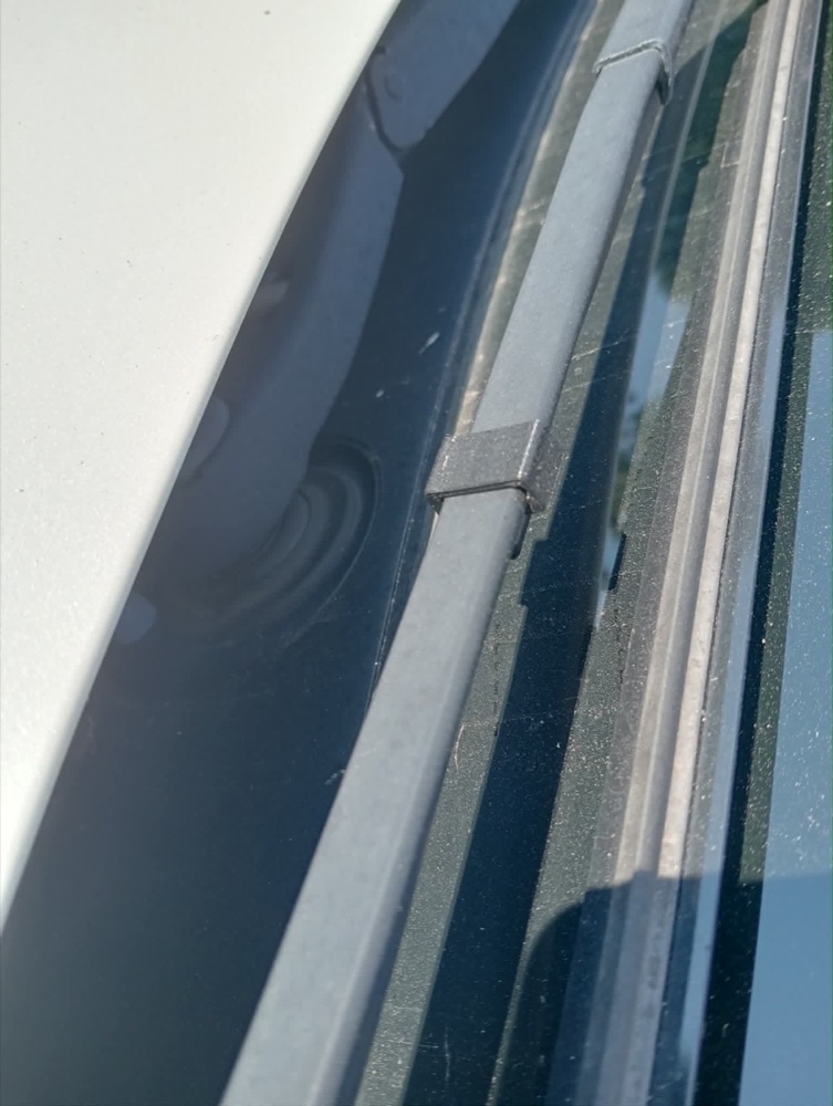 Citroën C5 Aircross Cam Suyu Hortumu Tutma Klipsi görsel 2