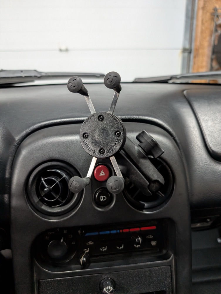 Mazda Miata Ram Ball Menfez Montaj Tutucusu görsel 3