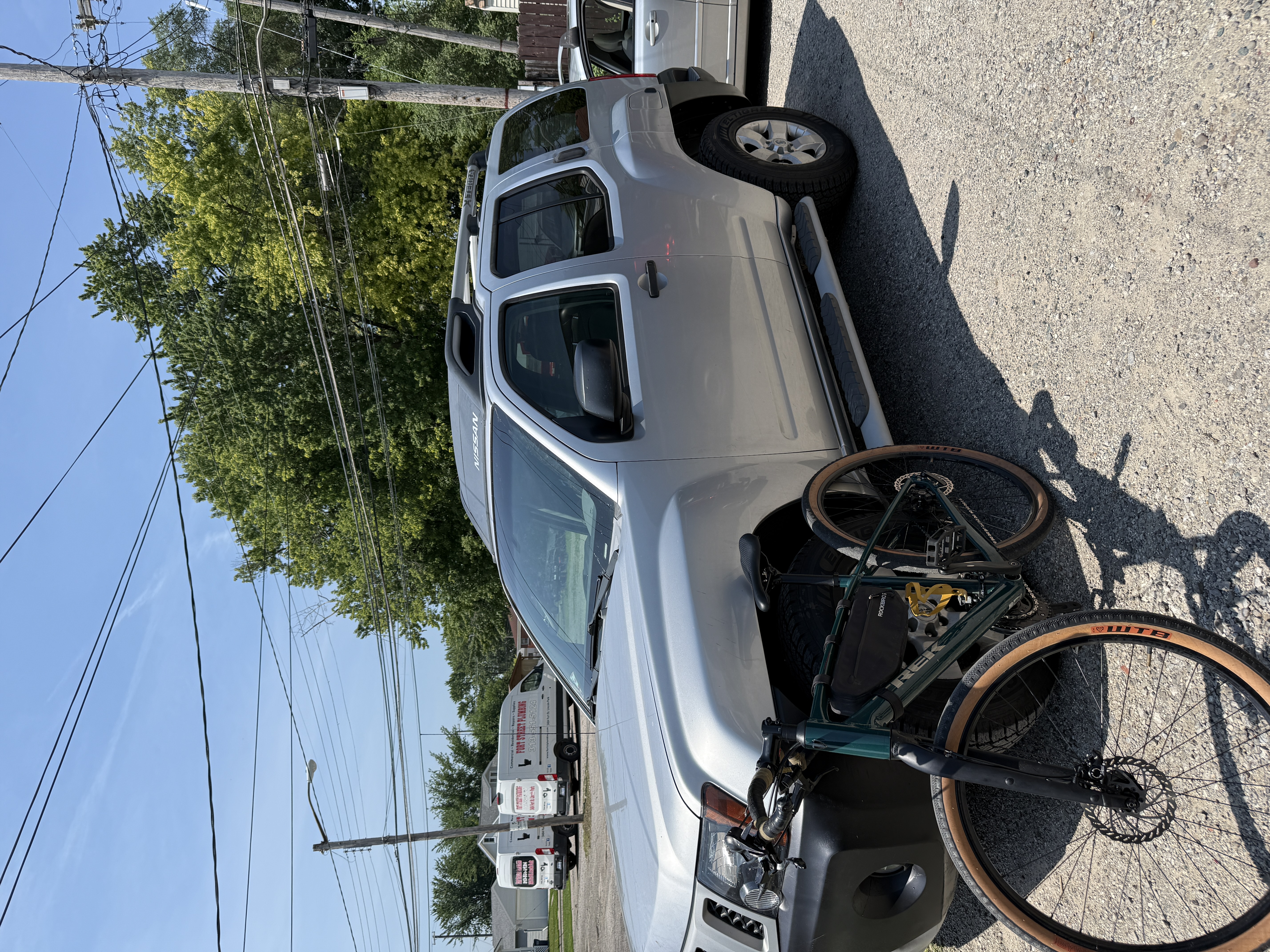 Nissan Xterra Off-Road Far Kaput Mesnedi