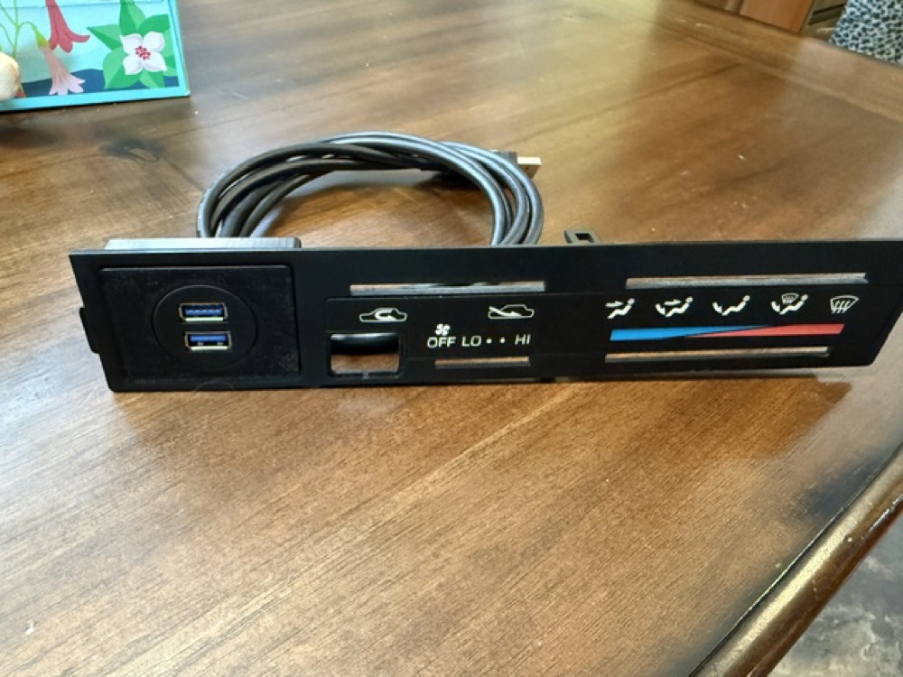 Toyota Pickup USB Port Montaj Aparatı görsel 2