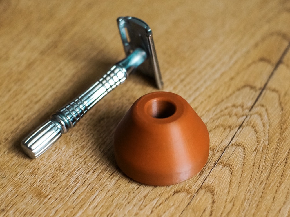 Konik Tabanlı Klasik Tıraş Makinesi Standı (14 mm Sap Yuvası) görsel 2