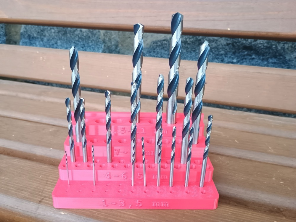 Basamaklı Matkap Ucu Tutucu (1–11 mm, Delikli Pano Askılı) görsel 1