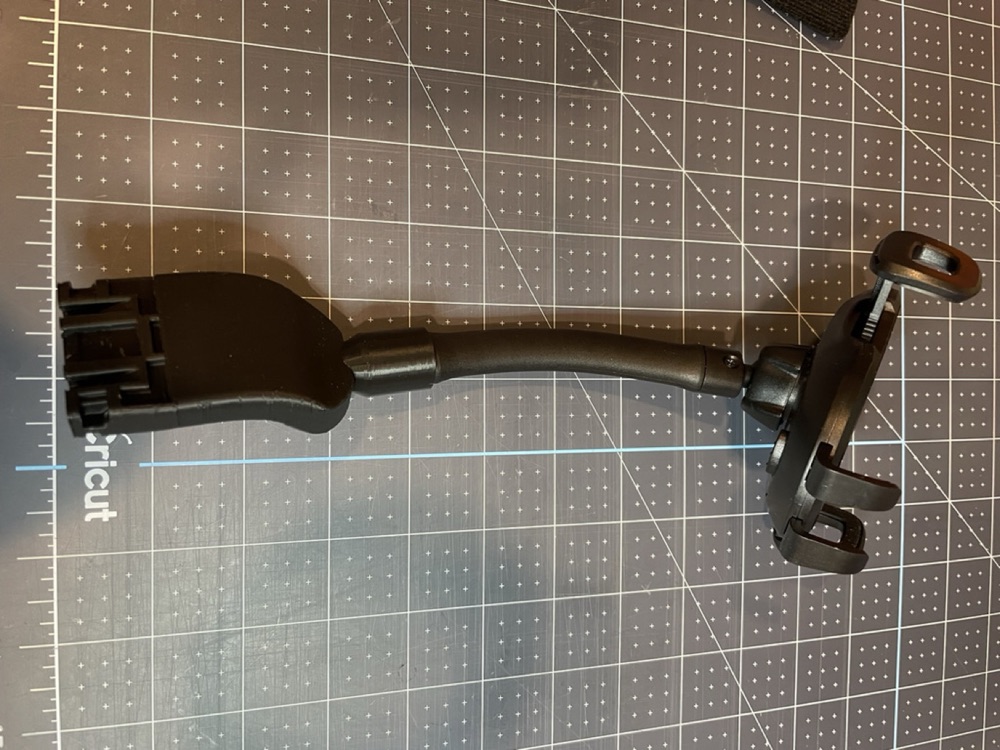 Mazda MX-5 ND2 Telefon Tutucu Adaptörü görsel 2