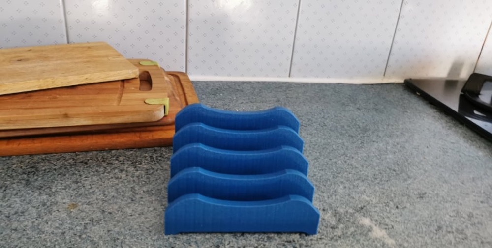 Yuvalı Kesme Tahtası Standı (Tezgâh Üstü, Eğimli Yuvalar) görsel 3