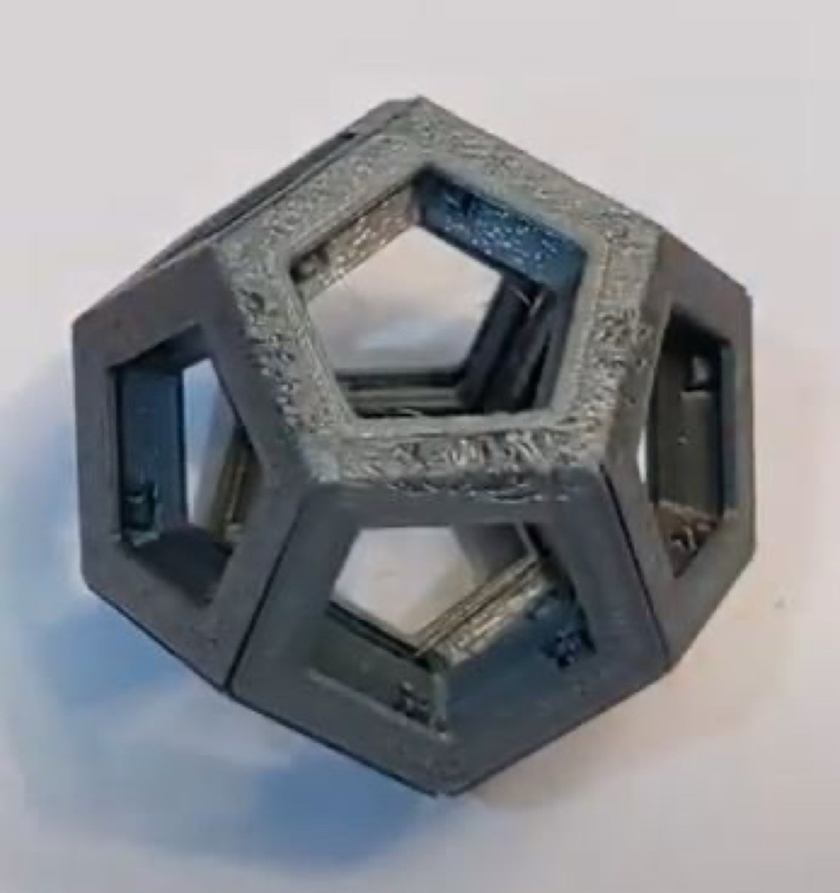 Katlanarak Kurulan On İki Yüzlü Geometrik Çerçeve (Tek Parça)