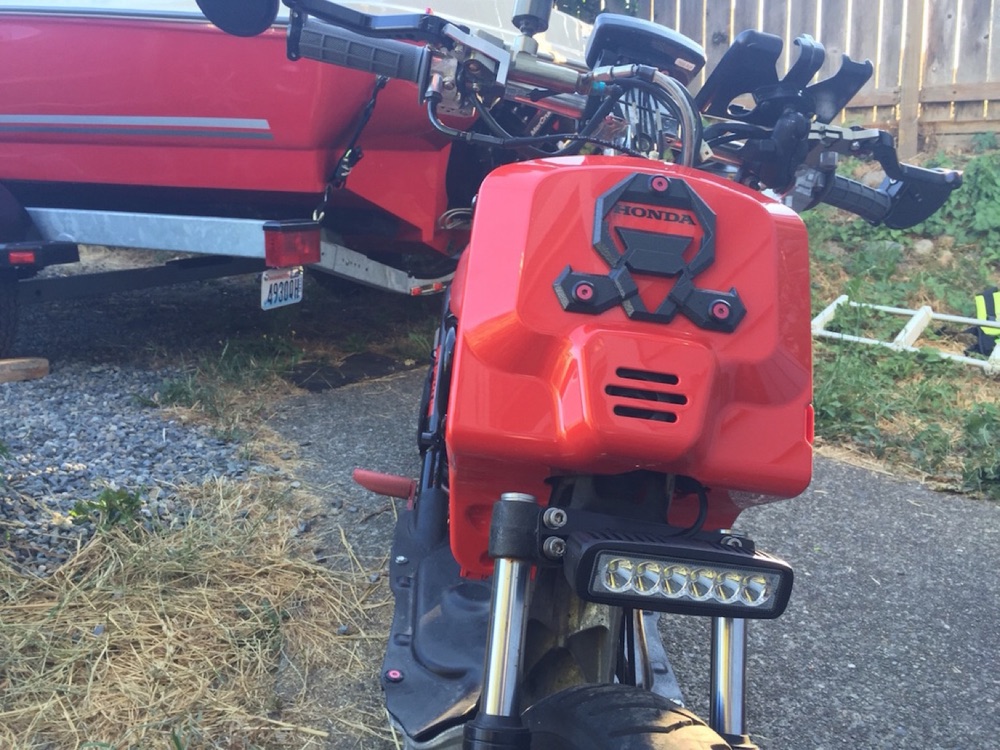 Honda Ruckus Akü Kutusu Ön Plakası