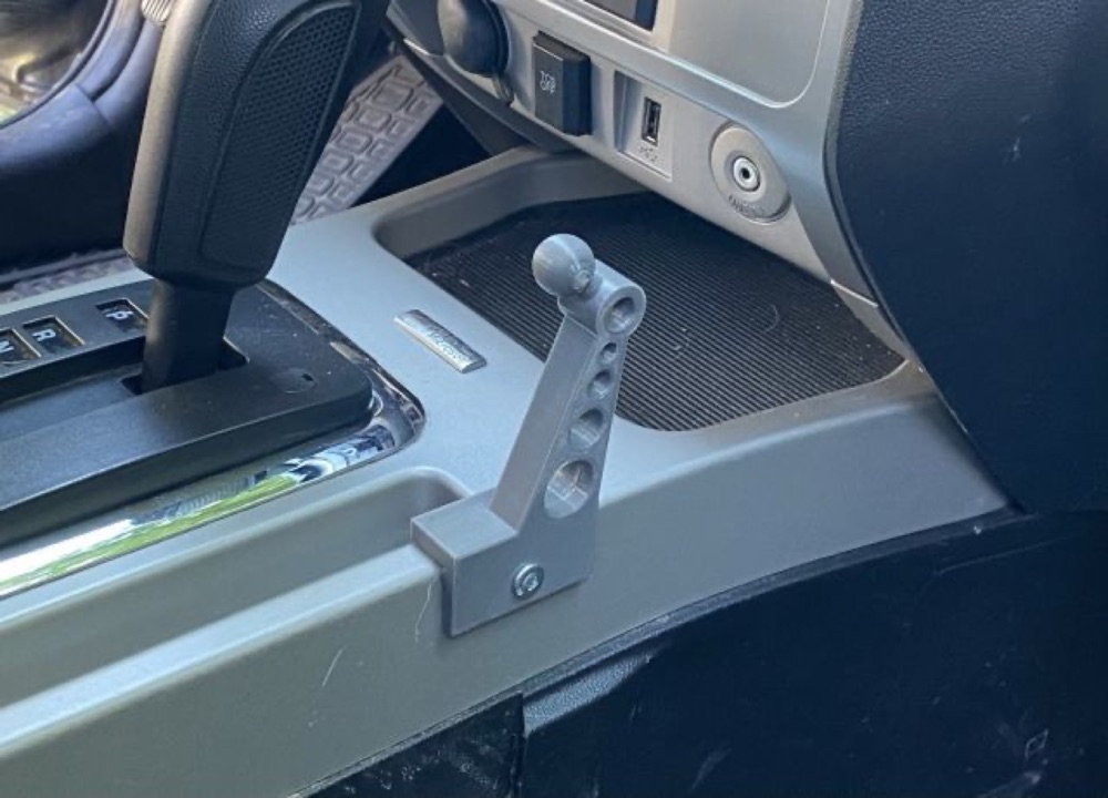 Ford Escape telefon tutucu görsel 3