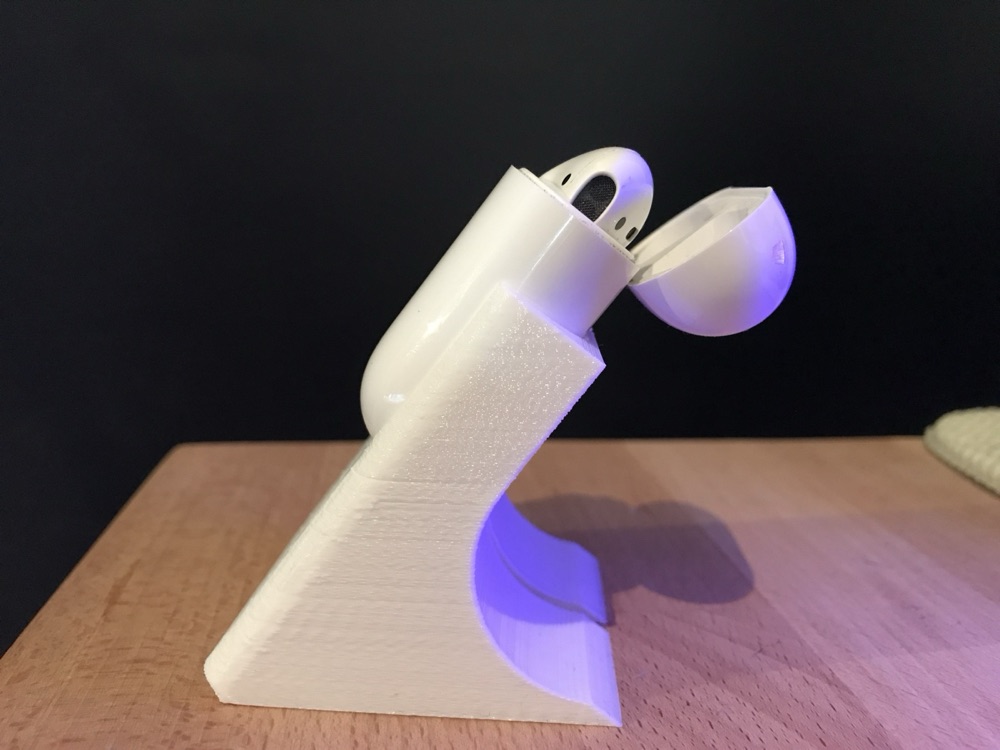 Kablosuz Kulaklık Şarj Kutusu Standı (AirPods Kutusu İçin, Kapağı Açık Kalan)