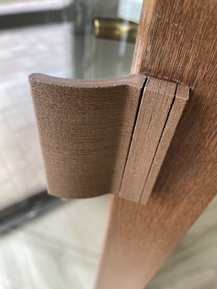 Balkon Kapısı Kolu (Kavisli, Vida Kapaklı, 70 mm)