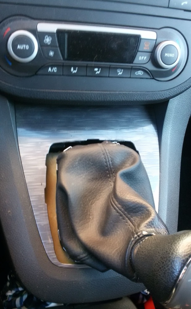 Ford Focus vites çerçevesi