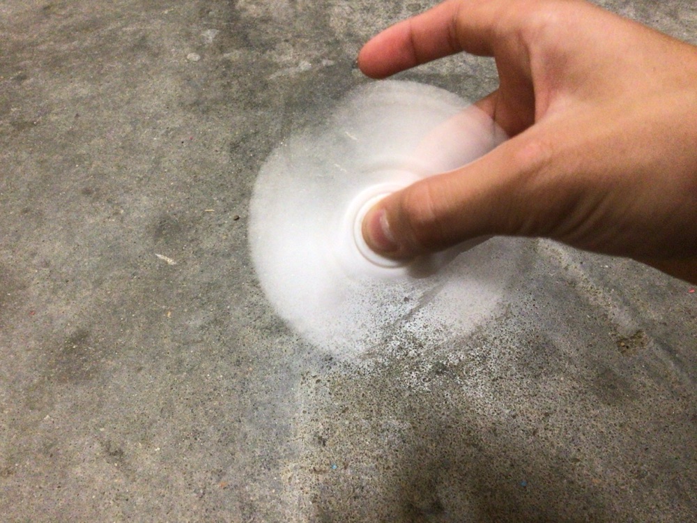 Rulmanları İçinde Hazır Gelen Ağırlıklı Üç Kollu Fidget görsel 2