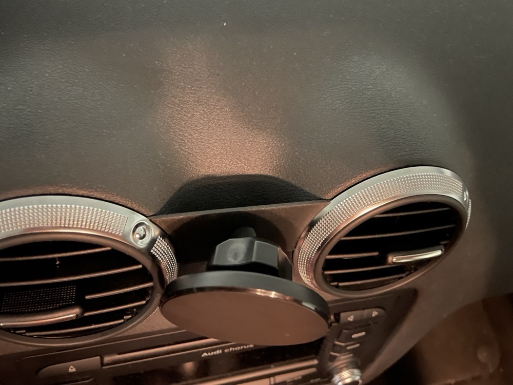Audi A3 8P telefon tutucu görsel 2