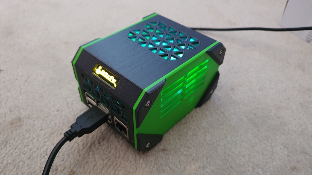 Raspberry Pi 3 ve 4 Düşük Profilli Kasa