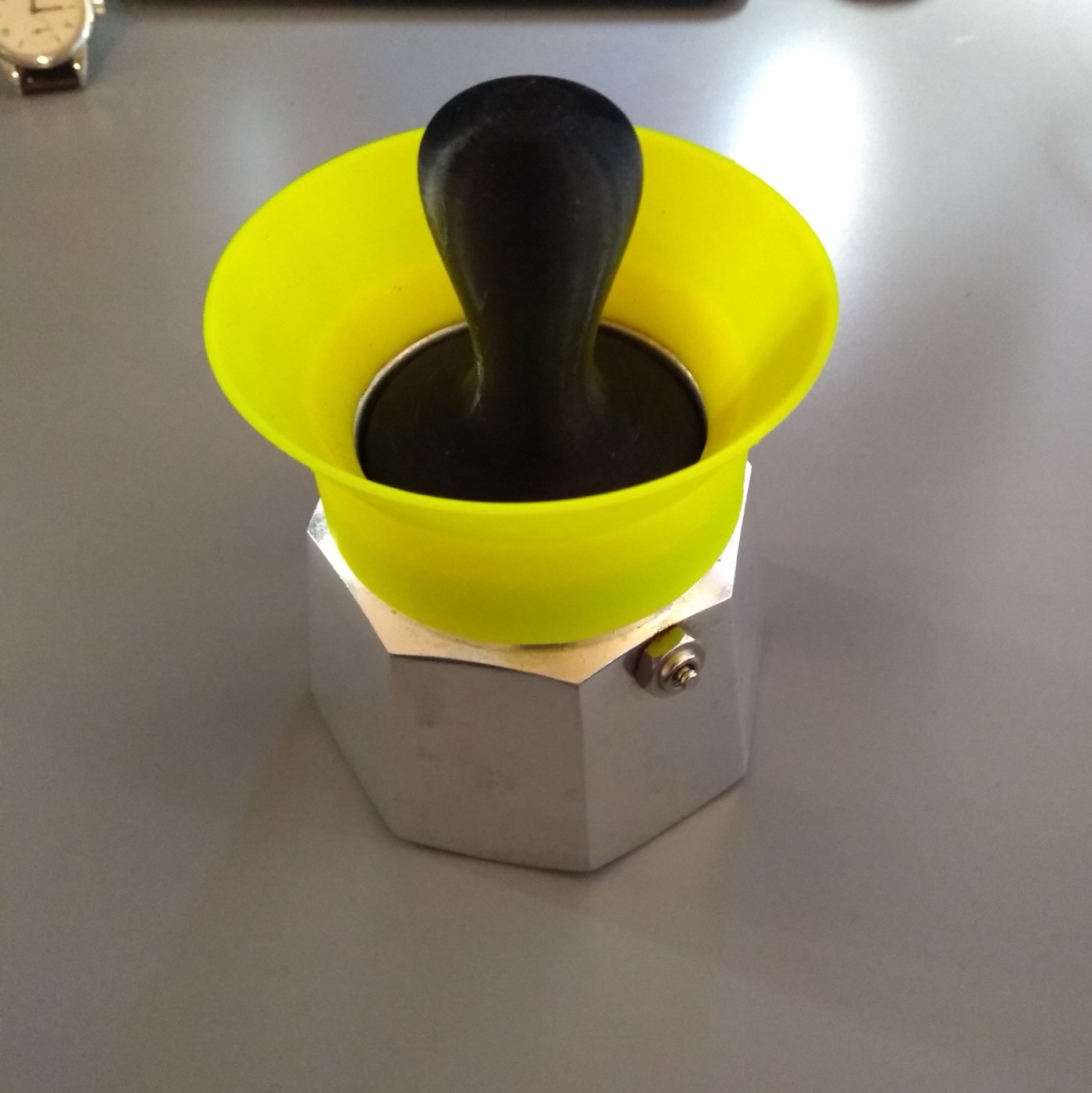 Bialetti Moka Pot Kahve Hunisi (3 ve 6 Fincan) görsel 3