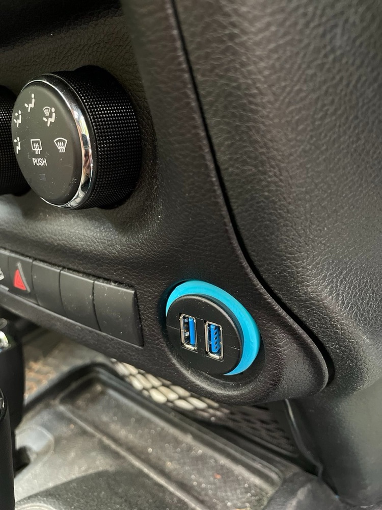 Jeep Wrangler JK USB Soket Tutucu Halka