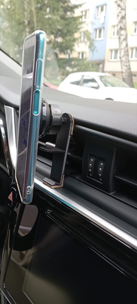 Toyota Auris Telefon Tutucu Aparat
