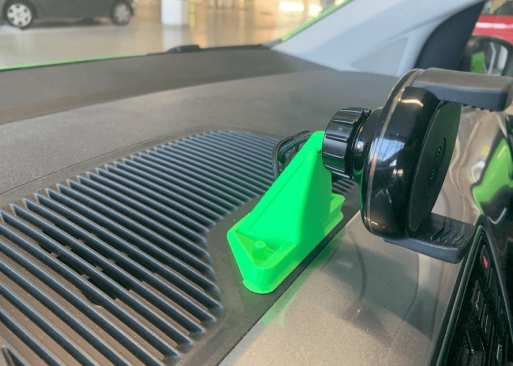 Skoda Citigo Uyumlu Telefon Tutucu Aparatı — Konsol Uyumlu