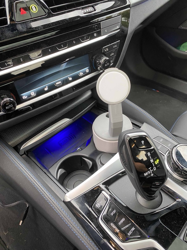 Bardaklık Uzatması (BMW G30 Uyumlu)