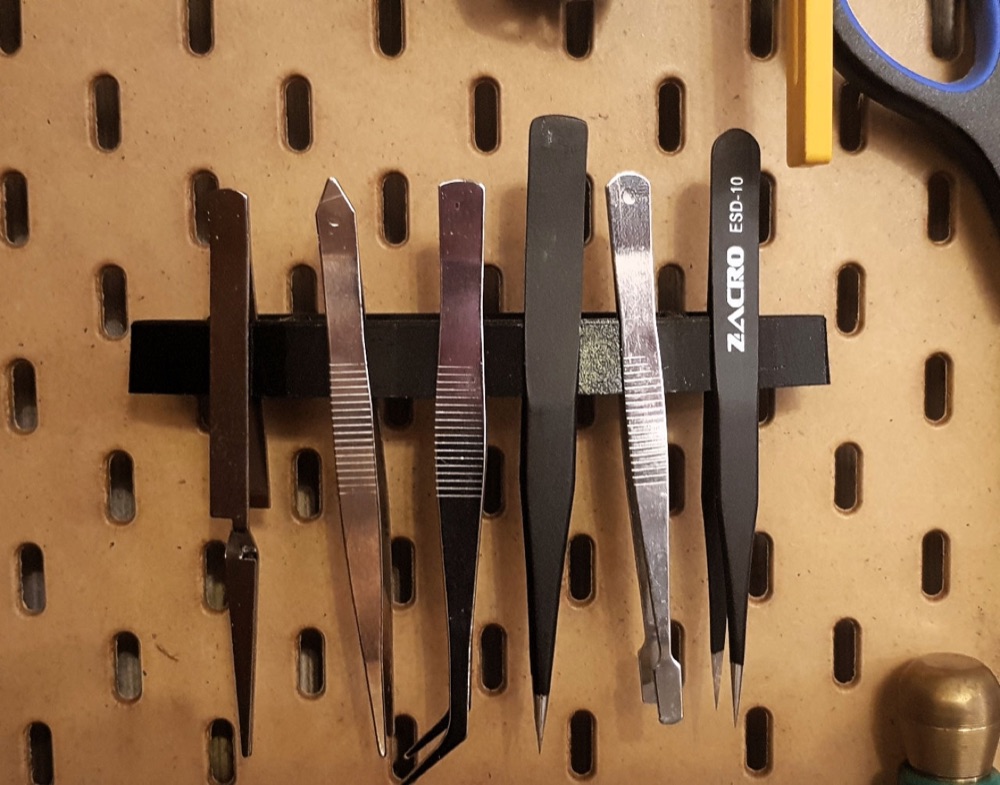 IKEA Skadis Cımbız Tutucusu
