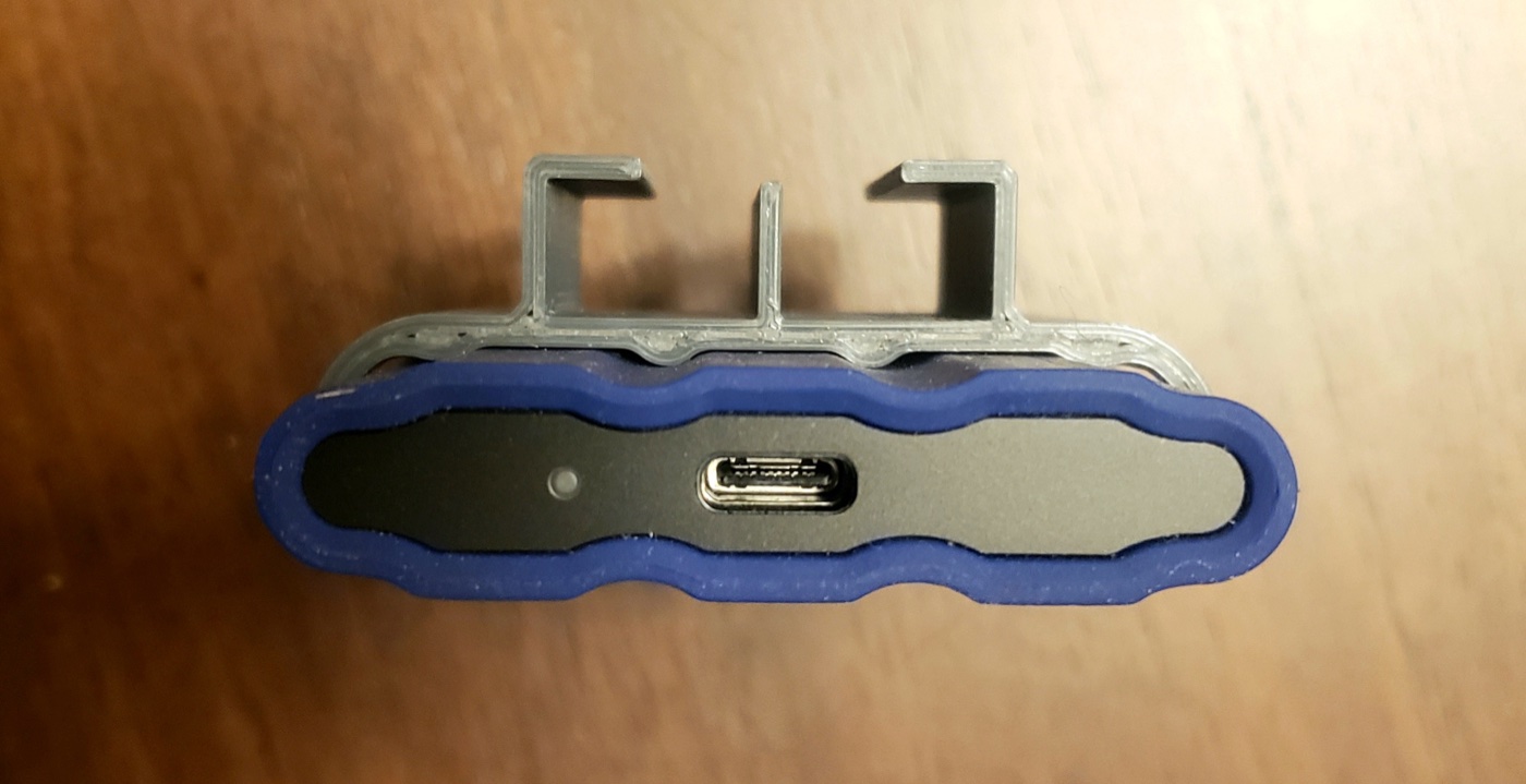 Samsung T7 Shield USB Kablo Tutucusu görsel 2