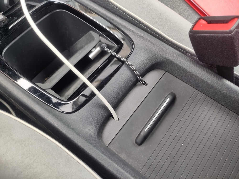VW ID.3 USB Kablo Düzenleyici Aparat — Model 1