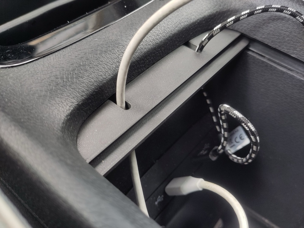 VW ID.3 USB Kablo Düzenleyici Aparat — Model 1 görsel 3