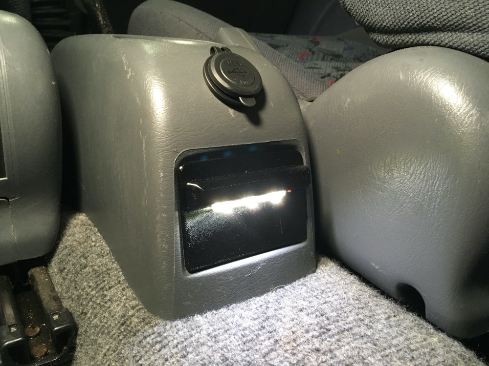 Toyota RAV4 Arka Taban Aydınlatma Parçası