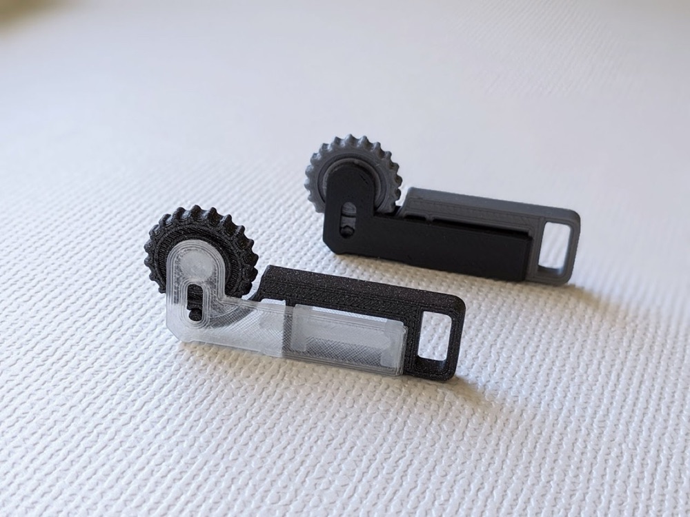 Mini Tıklamalı Çark Fidget (Yaylı Mekanizmalı, Anahtarlık Boyunda)