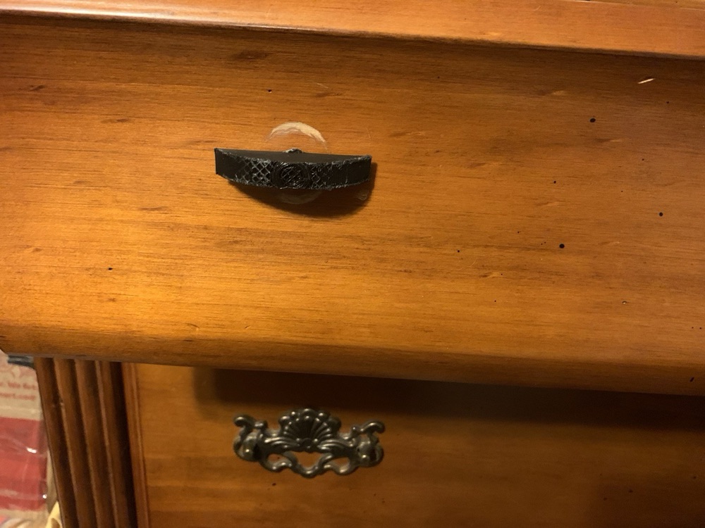 Yarım Ay Bombeli Çekmece Tutamağı (4 mm Vida Deliği)