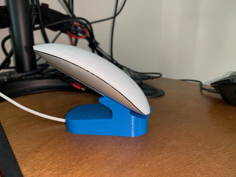 Magic Mouse 2 Şarj Standı (Kılavuzlu, Kablo Yuvalı)