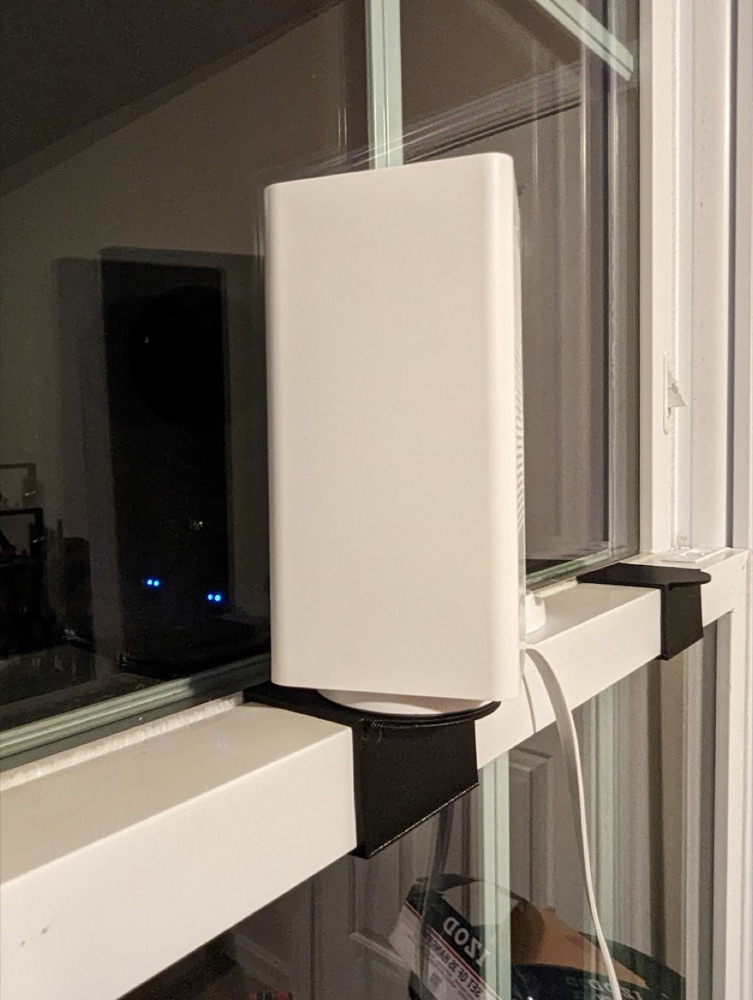 Wyze Pan Cam Pencere Rafı görsel 3