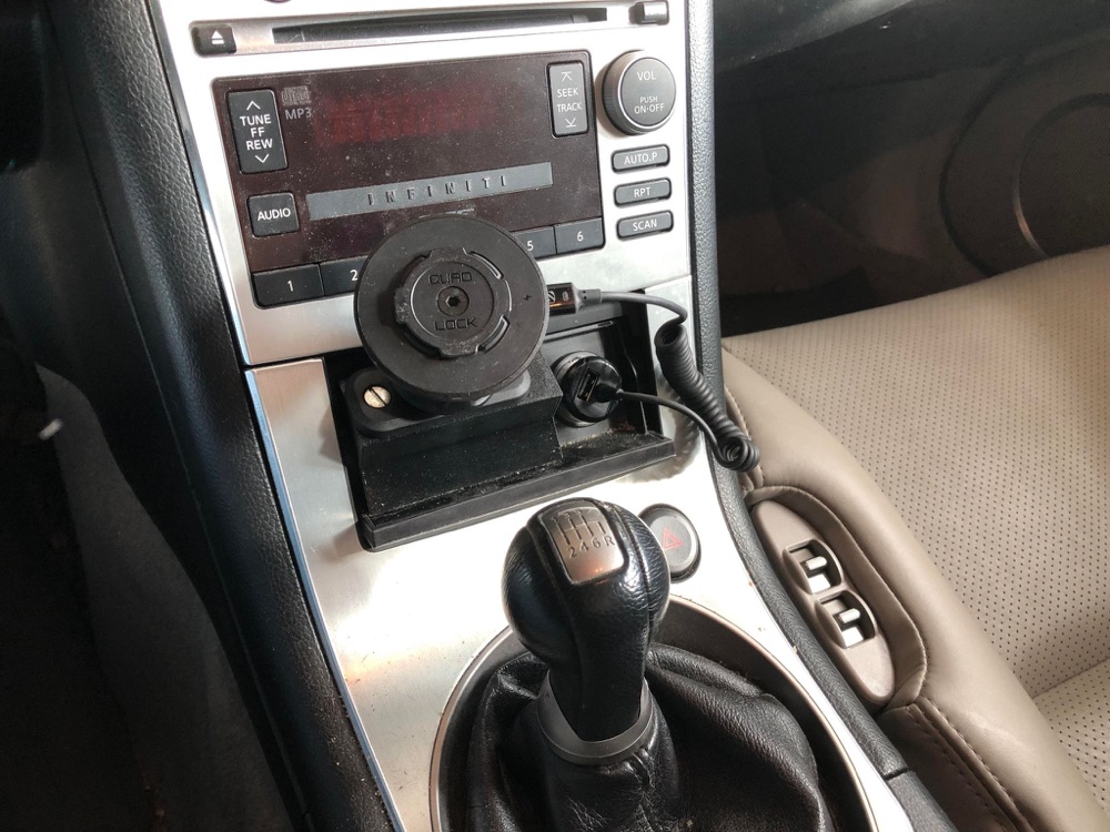 Infiniti G35 AMPS Telefon Tutucu Tabanı görsel 3