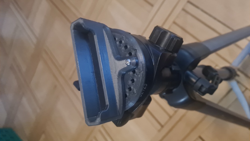 Panorama Çekimi İçin Telefon Tripod Adaptörü (15° Adımlı Dönen Üst Parça)