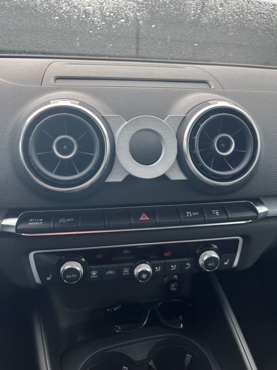 Audi A3 MagSafe Telefon Tutucusu görsel 2