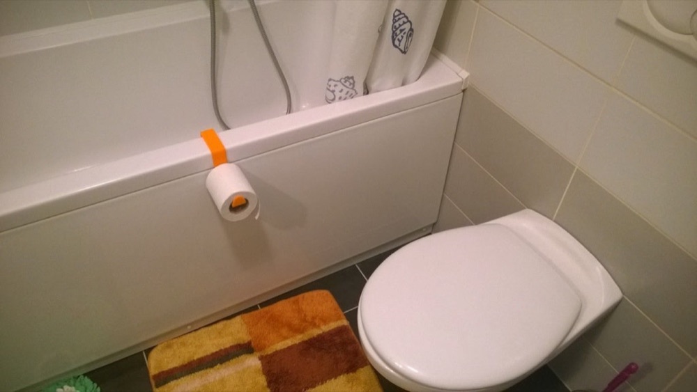 Küvet Kenarına Takılan Tuvalet Kâğıdı Tutucusu (Dışarıdan Kancalı) görsel 3
